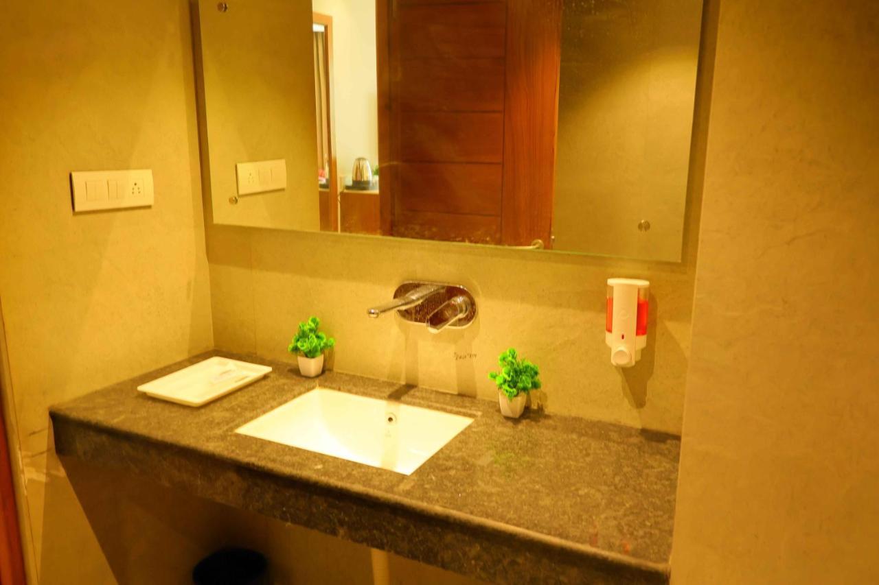 Sa-Ba Manali Inn, Mall Road Esterno foto